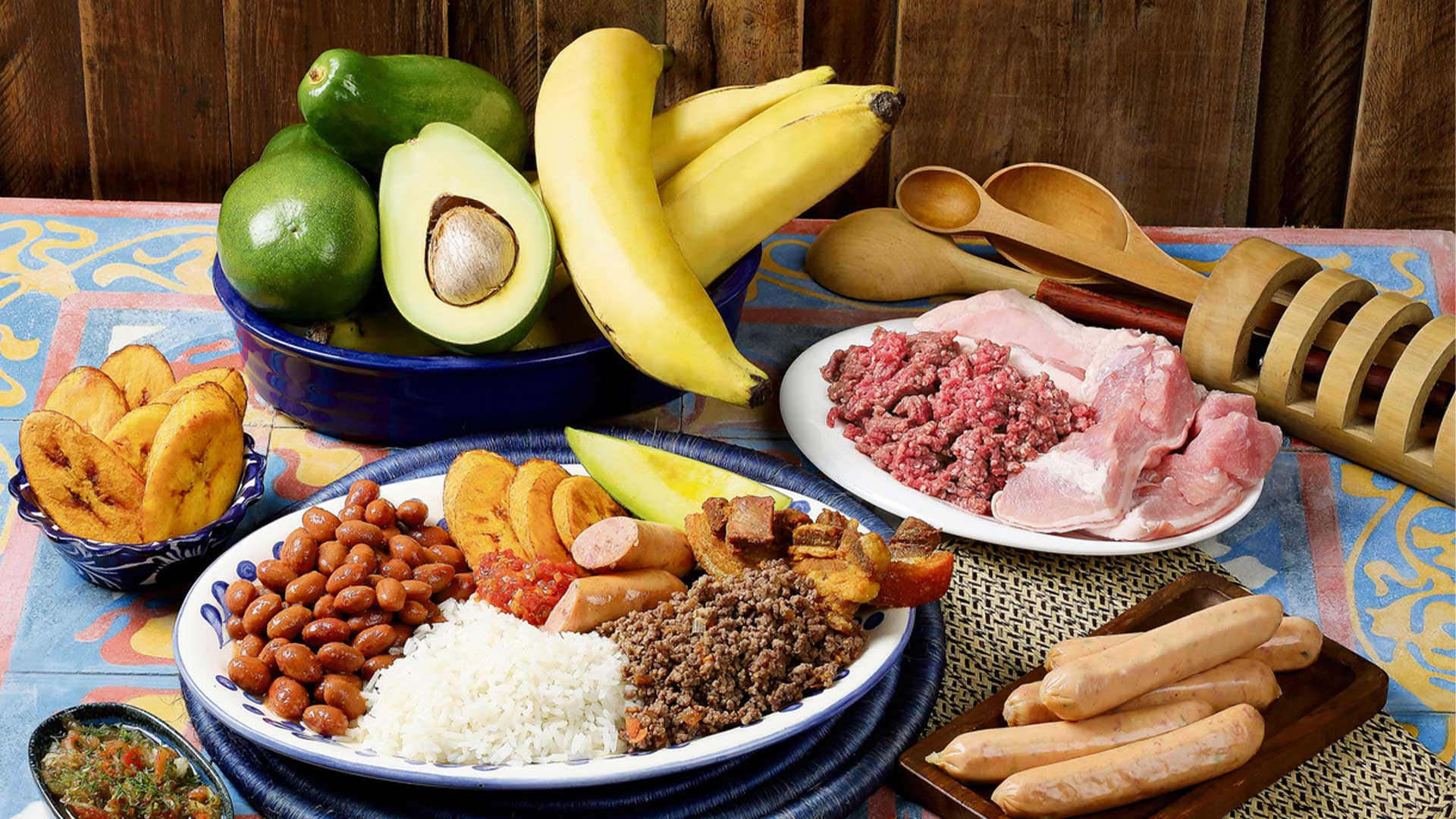 What Are 10 Must-Try Dishes For Food In Colombia South America?