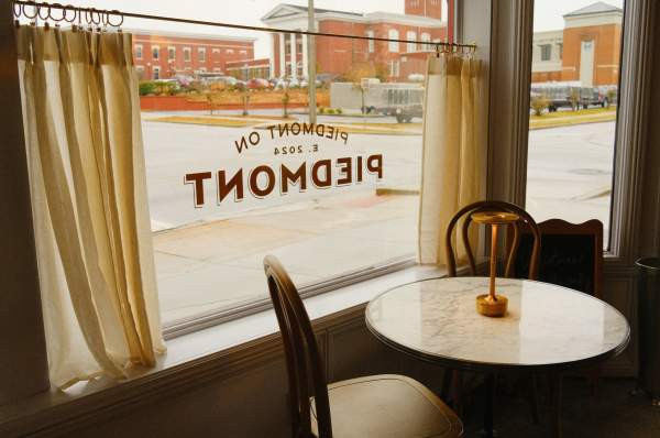 What Are The Best Auburn Food Spots You Absolutely Must Try?