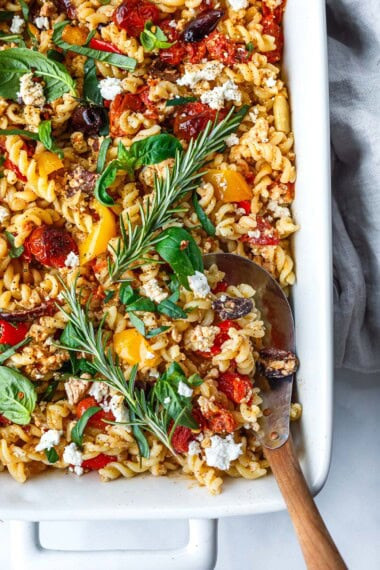 Baked Feta Pasta with Mediterranean Flavor