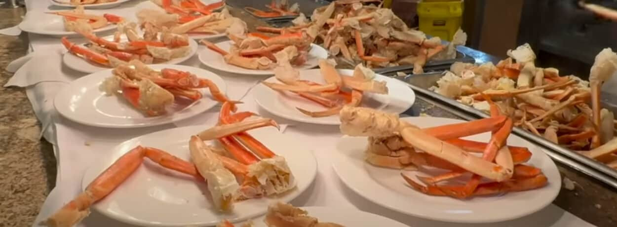 Bellagio Buffet steamed snow crab legs