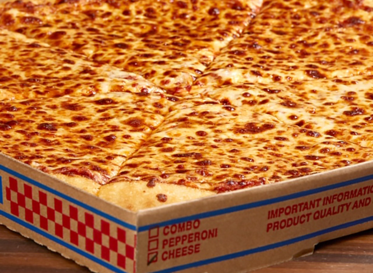 What Are The Costco Food Court Calories? A Complete Guide
