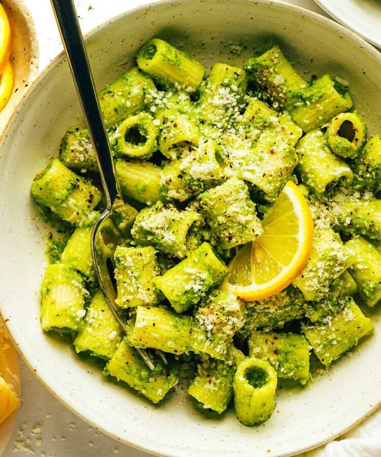 easy broccoli pesto pasta dinner recipe