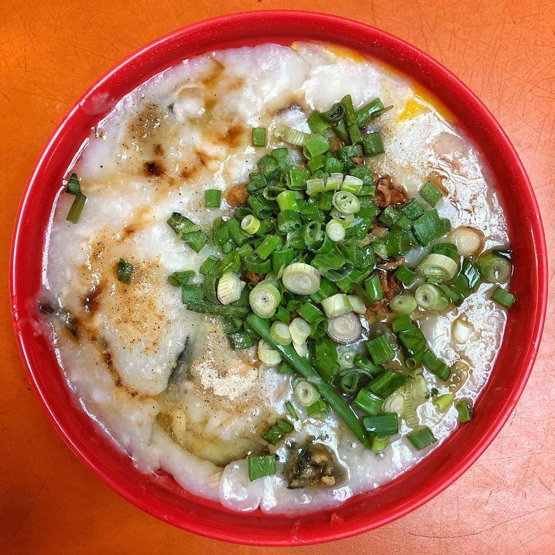 Zhen Zhen Porridge's Cantonese-style congee is a customer favorite at Maxwell Food Centre