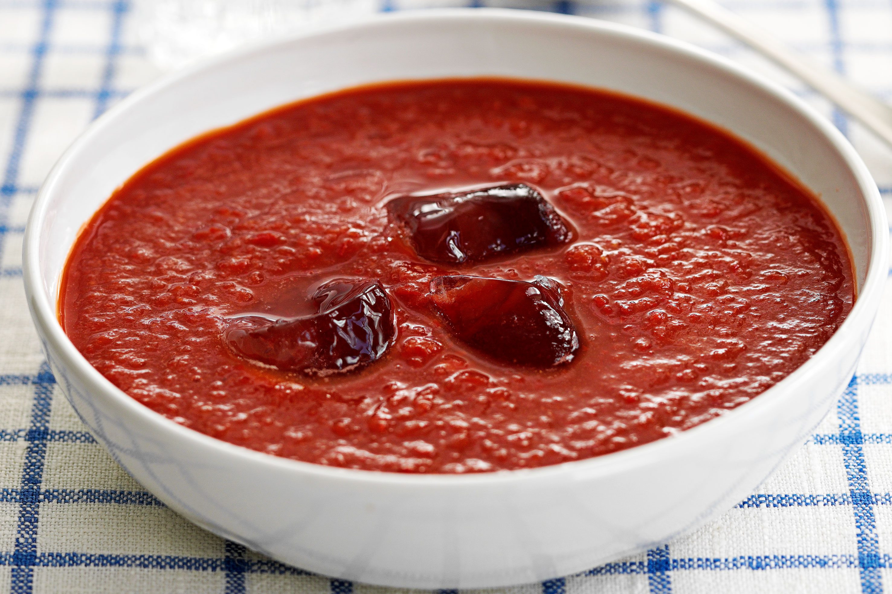 What Are The Top 10 Must-Try Spain Foods For Foodies?